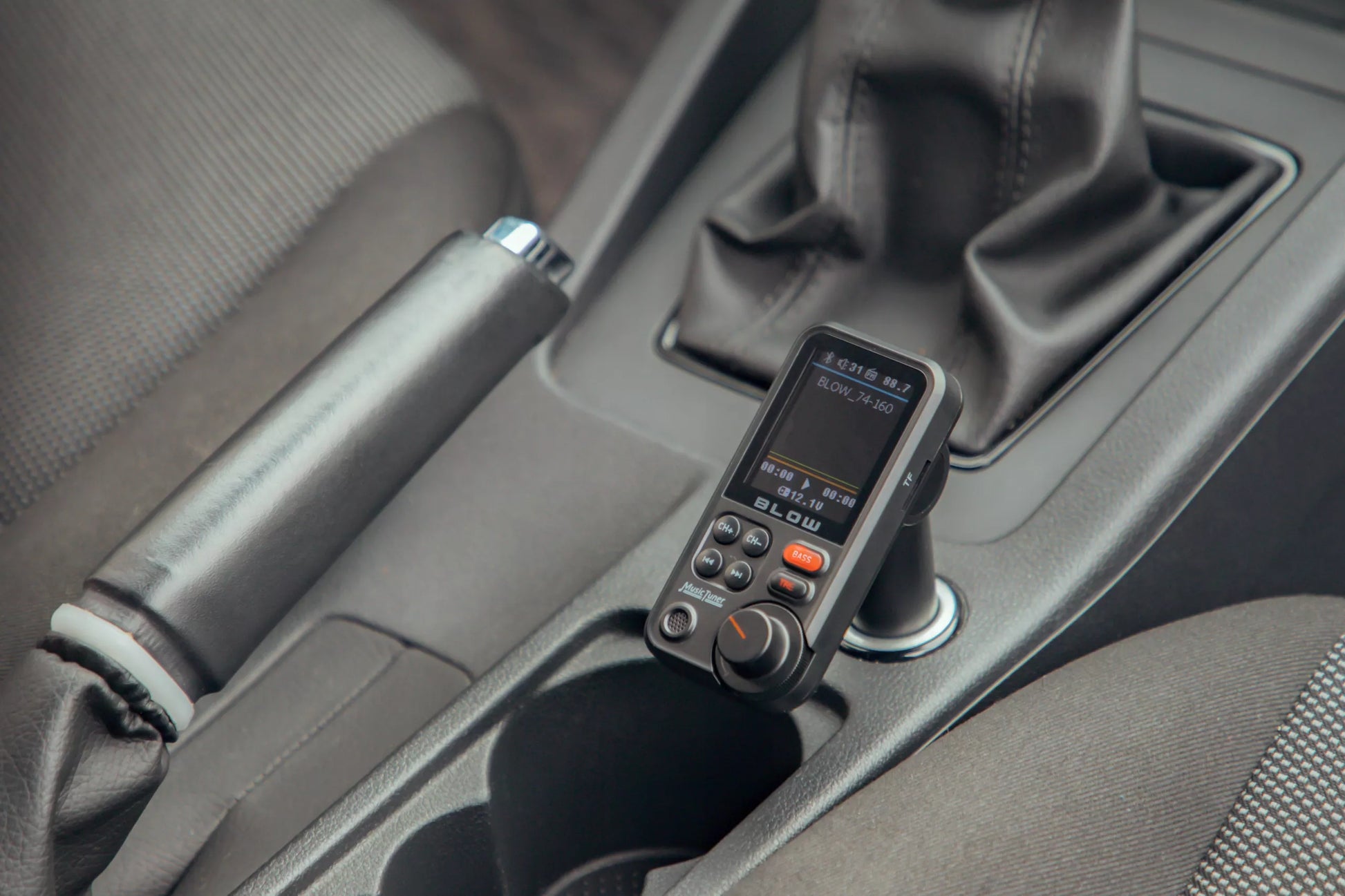 BLUETOOTH 5.0 FM siųstuvas, laisvų rankų įranga, QC3.0, SD, BASS, didelis LCD ekranas, 24V