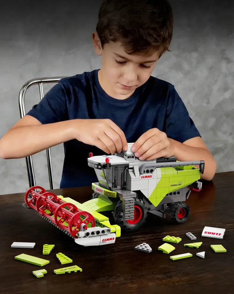 CaDA CLAAS Dominator žemės ūkio kombainas, 384 detalės