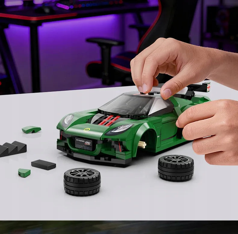 CaDA Lotus Exige Cup 430 1:24 lenktyninis automobilis, 319 detalių