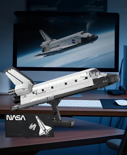 CaDA NASA kosminio erdvėlaivio „Discovery Space Shuttle“ konstruktorius, 1827 elementai