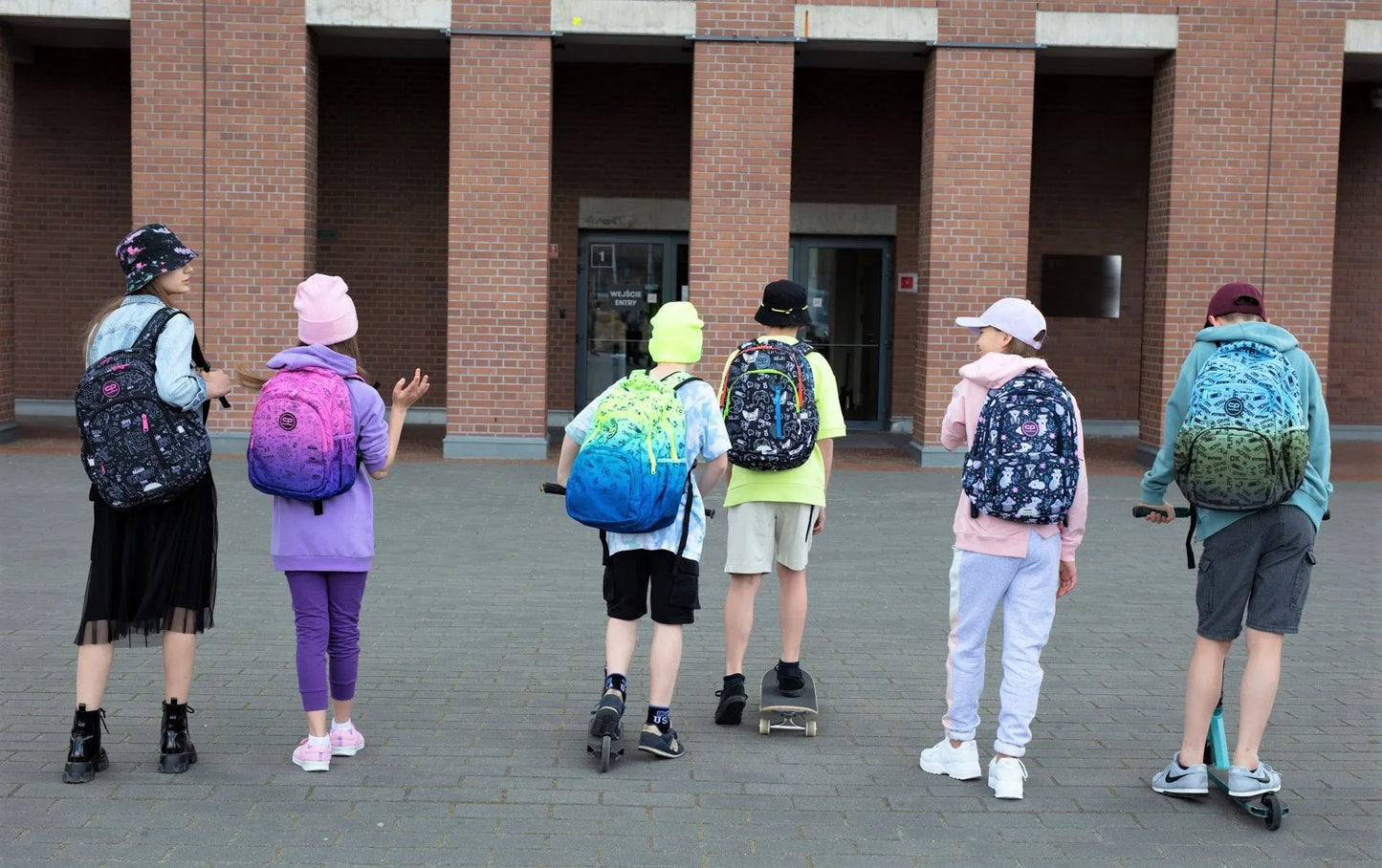 COOLPACK mokyklinė kuprinė pradinukams su pamokų tvarkaraščiu