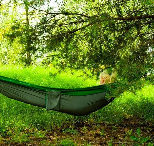 Didelis dvivietis turistinis hamakas 260x140 cm lengvas ir tvirtas – iki 150 kg