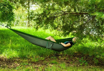 Didelis dvivietis turistinis hamakas 260x140 cm lengvas ir tvirtas – iki 150 kg