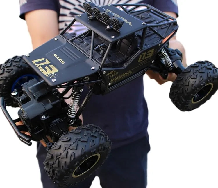 Didelis nuotoliniu būdu valdomas RC automobilis oreNICE, metalinis bekelės modelis, 4x4, 1:16, su pultu