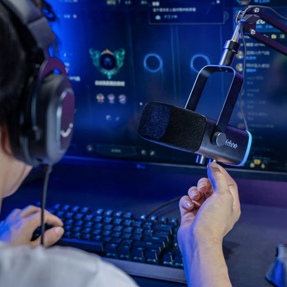 Dinaminis studijinis mikrofonas Fifine AM8T USB/XLR RGB PnP su laikikliu