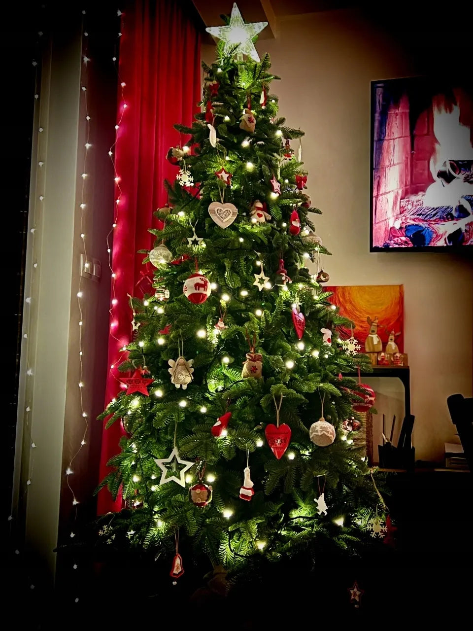 Dirbtinė eglutė „Art-Trans Olive Glow“, 100 % PE, 220 cm, šviesiai žalias kėnis