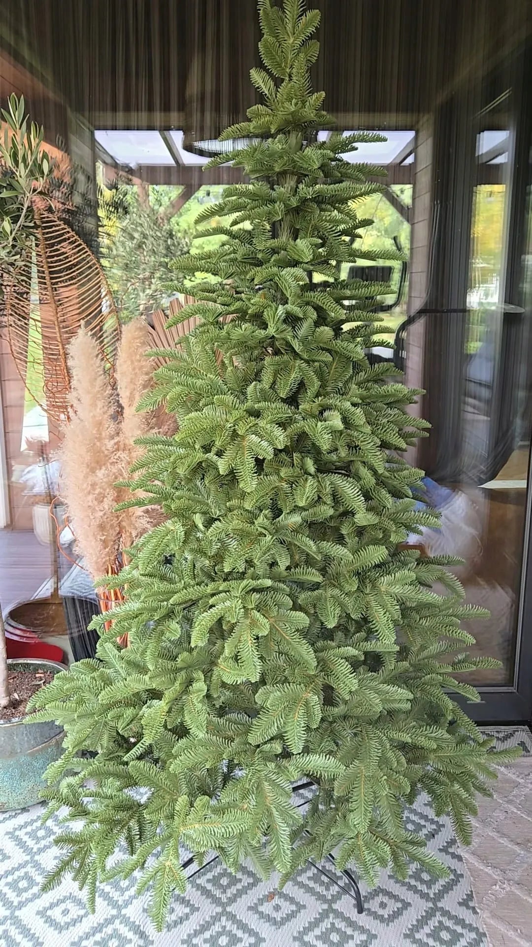 Dirbtinė eglutė „Art-Trans Olive Glow“, 100 % PE, 220 cm, šviesiai žalias kėnis