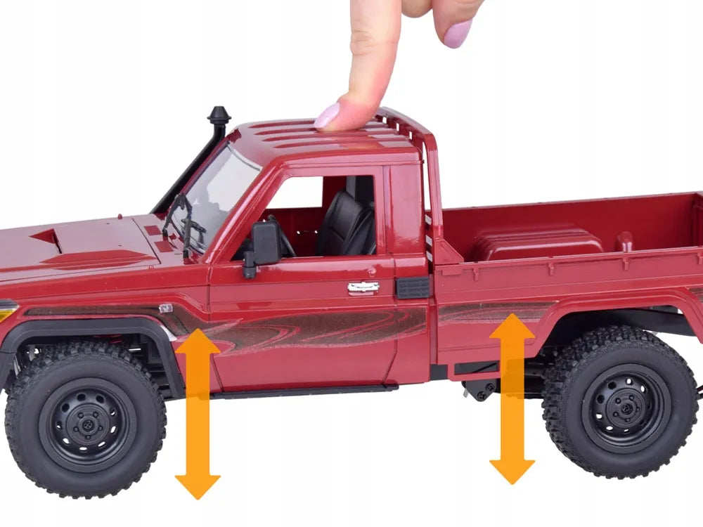 Dovanai Šv. Mikalojaus proga: nuotoliniu būdu valdomas „Toyota Land Cruiser“ RC automobilis