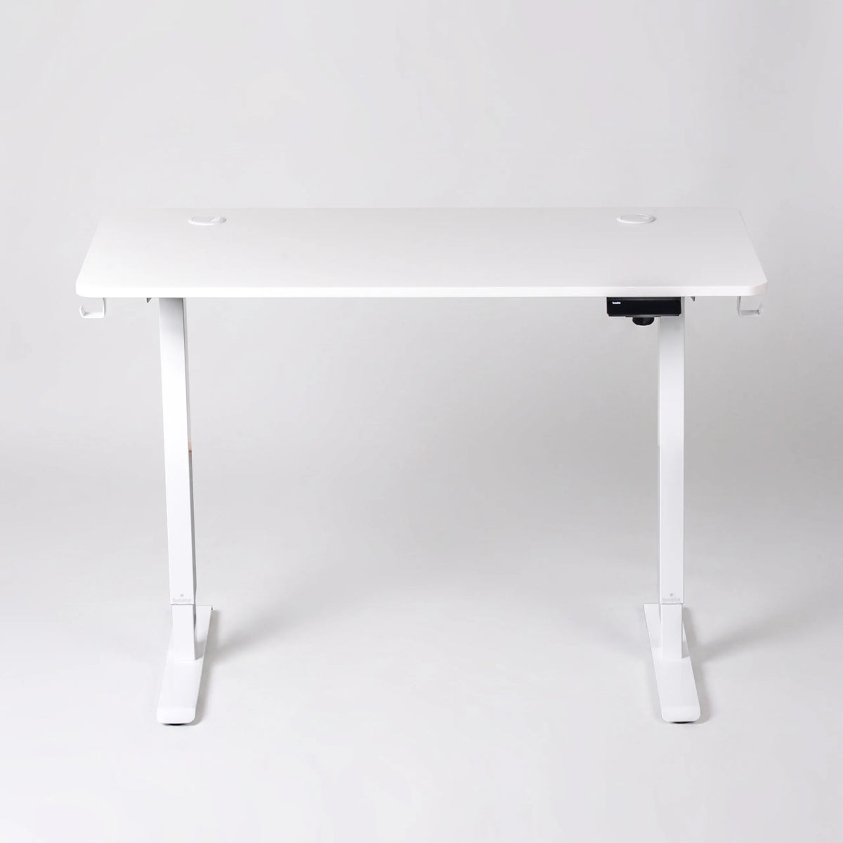 Elektrinis stalas 120 × 60 cm, reguliuojamo aukščio 73–118 cm, su vientisu stalviršiu