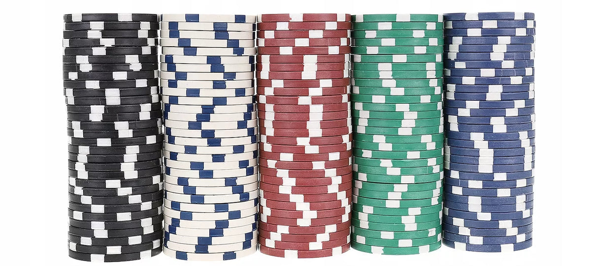 Pokerio rinkinys 300 žetonų su lagaminu