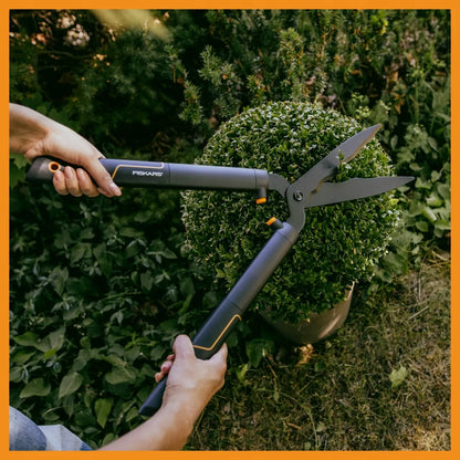 FISKARS SINGLESTEP HS22 rankinės gyvatvorių žirklės krūmams