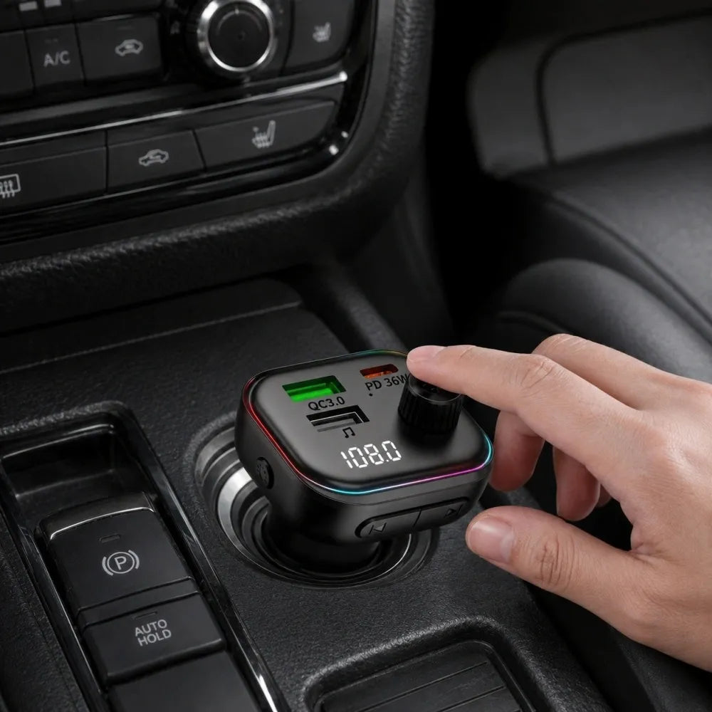 FM siųstuvas LED automobilinis įkroviklis Bluetooth USB Type-C QC3.0 + PD 36W