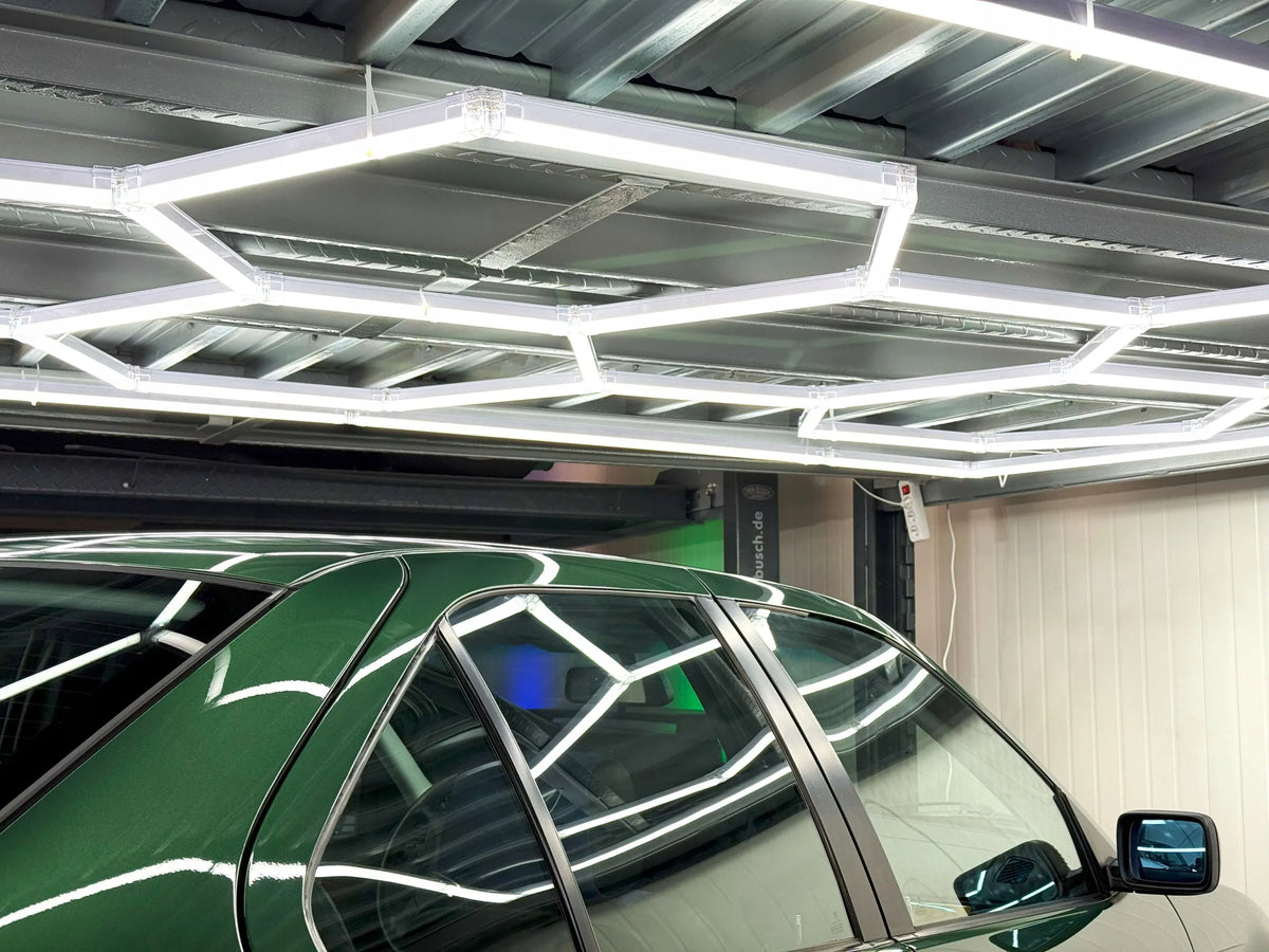 HEXAGON LED šviestuvas garažui, dirbtuvėms ir namams 6500K 750W 2906x5050mm
