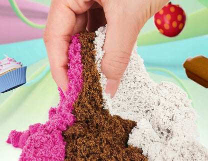 Kinetic Sand ledų gardumynų ledainė – kvapnus kinetinis smėlis, 3 spalvos