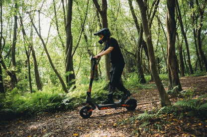 „KuKirin G2“ 2026 m. elektrinis paspirtukas, 48 V, 15,6 Ah, 1200 W, iki 45 km/h, bekelės, su dovanomis