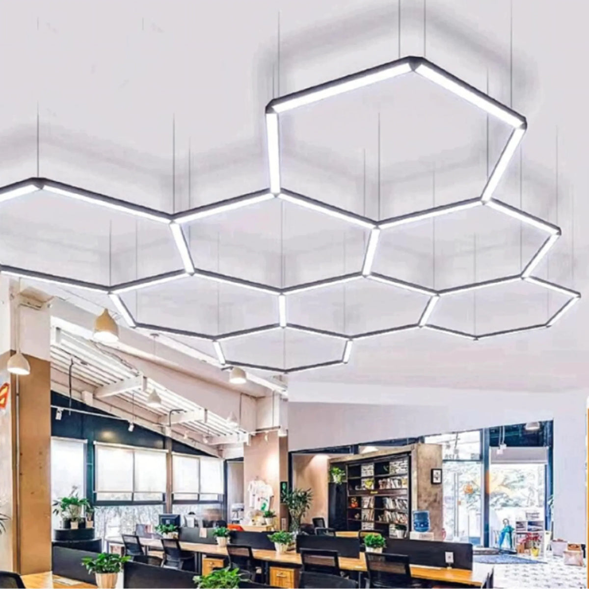 LED šešiakampė panelė dirbtuvių ir garažo apšvietimui, 257 × 244 cm, 280 W, 6500 K