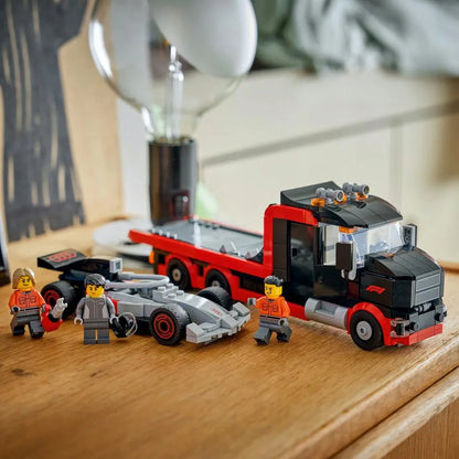 LEGO 60493 CITY sunkvežimis F1 su Audi F1 bolidu