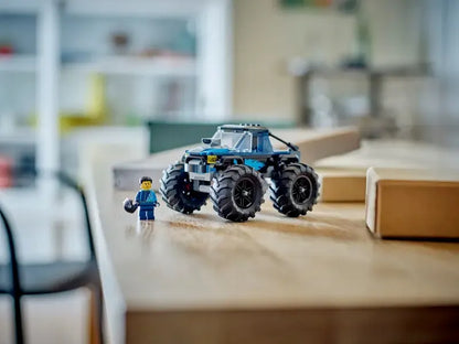 LEGO City mėlynas visureigis Monster Truck 60402 – jaudinantis vairavimas ir akrobatiniai triukai!
