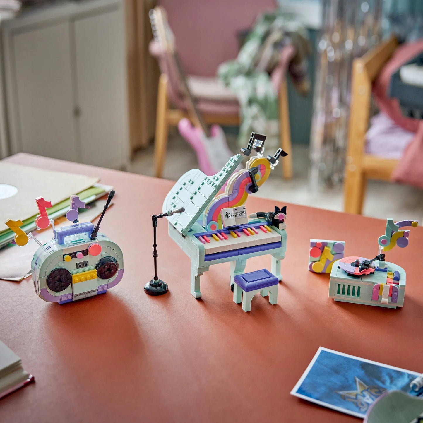LEGO Creator 3 viename 31392 Muzikinis rinkinys: Pianinas su kate