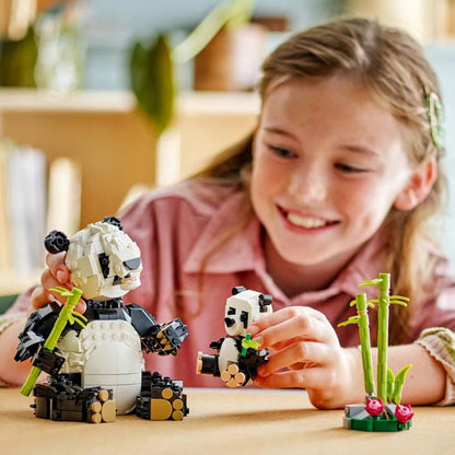 LEGO CREATOR 3 viename Laukiniai gyvūnai: pandų šeima 31165