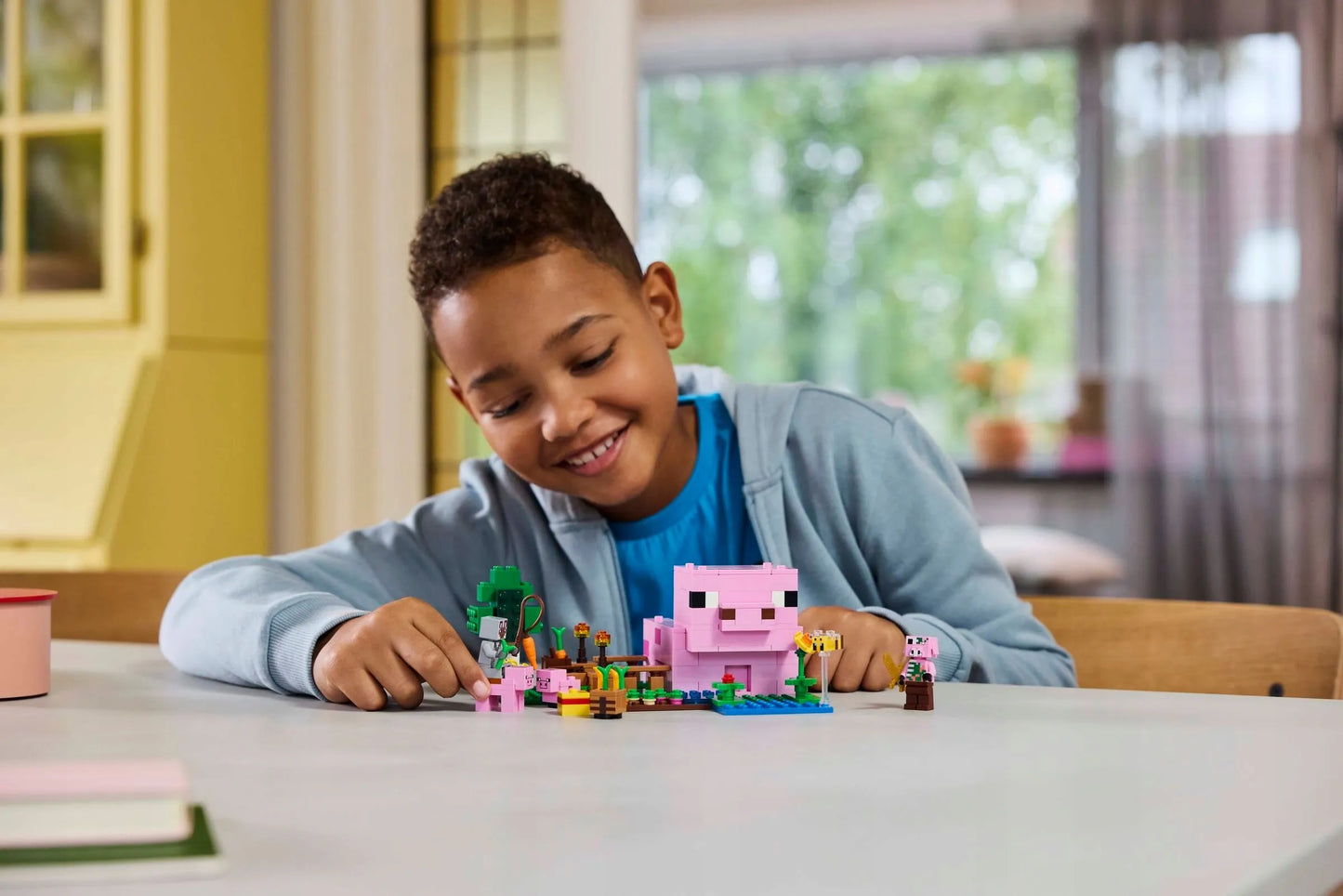 LEGO Minecraft Paršelio namas 21268 – kūrybinis rinkinys vaikams nuo 7 metų