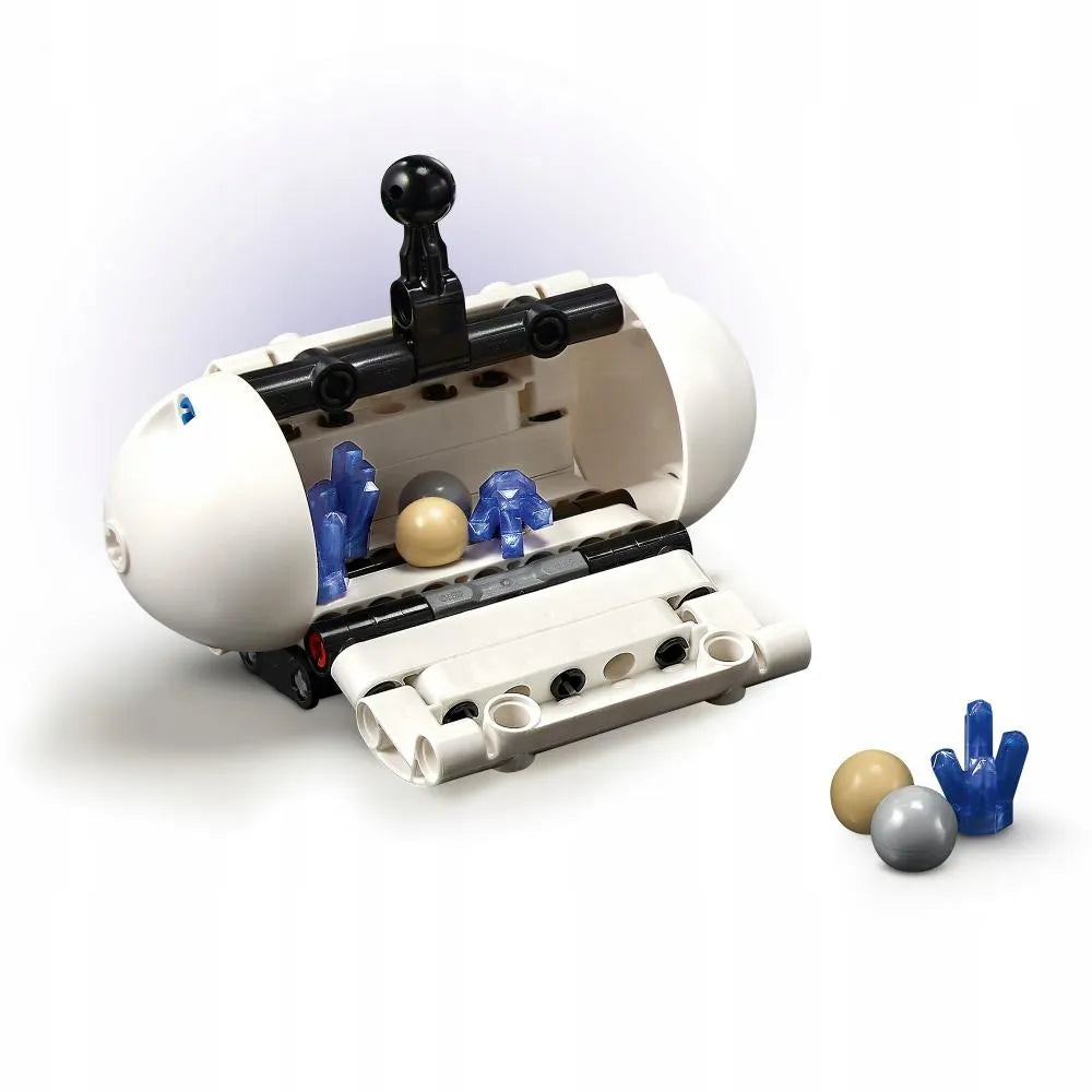 LEGO Technic Mėnulio visureigis Lunar Outpost 42211