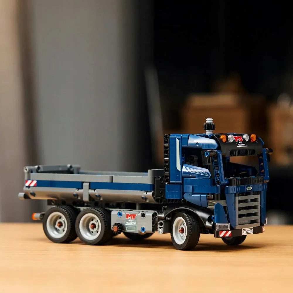 LEGO Technic savivartis su pakeliama kėbulo dalimi 42203