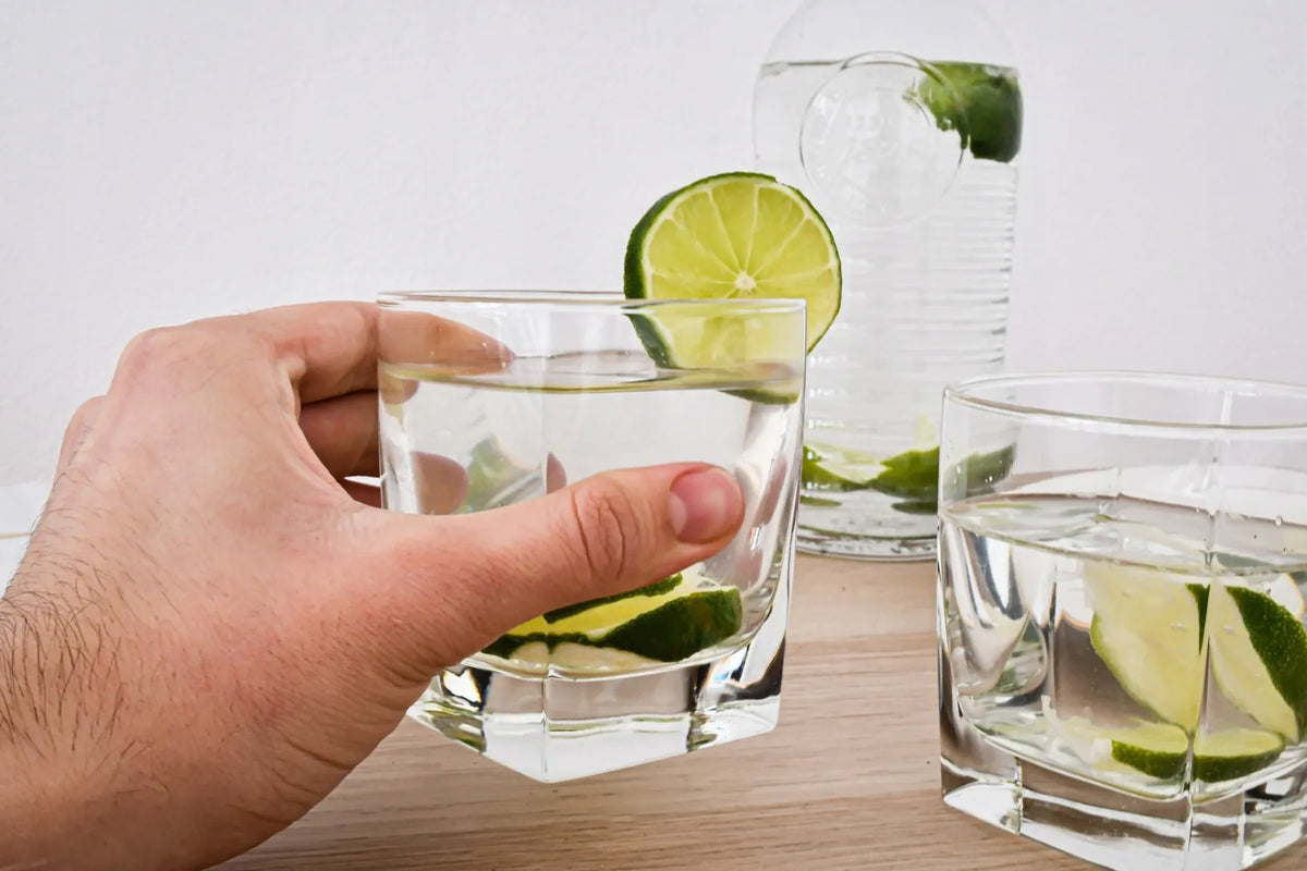 LUXITO FIRST kvadratinės stiklinės viskiui ir kokteiliams 300 ml, 6 vnt. rinkinys