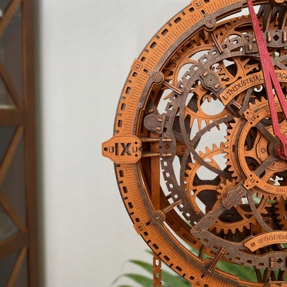 Medinis mechaninis modelis – industrinis laikrodis, skirtas surinkti savarankiškai