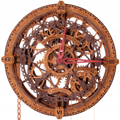 Medinis mechaninis modelis – industrinis laikrodis, skirtas surinkti savarankiškai