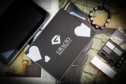 Moteriška odinė piniginė Gracio raudona talpi RFID kortelėms dokumentams su užspaudžiamu užsegimu