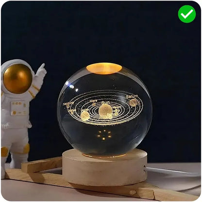 Naktinė 3D lempa – „Saulės sistema“ krištolinio rutulio LED šviestuvas