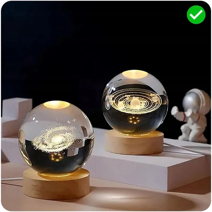 Naktinė 3D lempa – „Saulės sistema“ krištolinio rutulio LED šviestuvas
