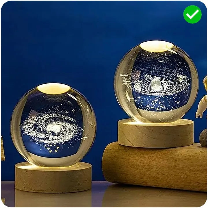 Naktinė 3D lempa – „Saulės sistema“ krištolinio rutulio LED šviestuvas