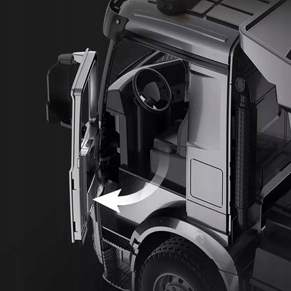 Nuotoliniu būdu valdoma metalinė savivartė „Mercedes Arocs“, 1:20 mastelis