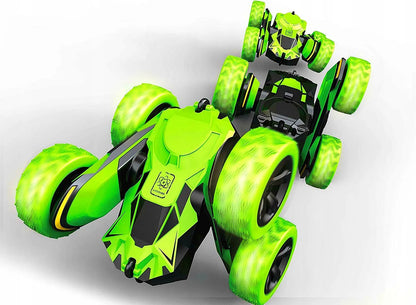 Nuotoliniu būdu valdomas akrobatinis automobilis „ATOM MAX“ su pulteliu, 2,4 GHz, 700 mAh akumuliatoriumi