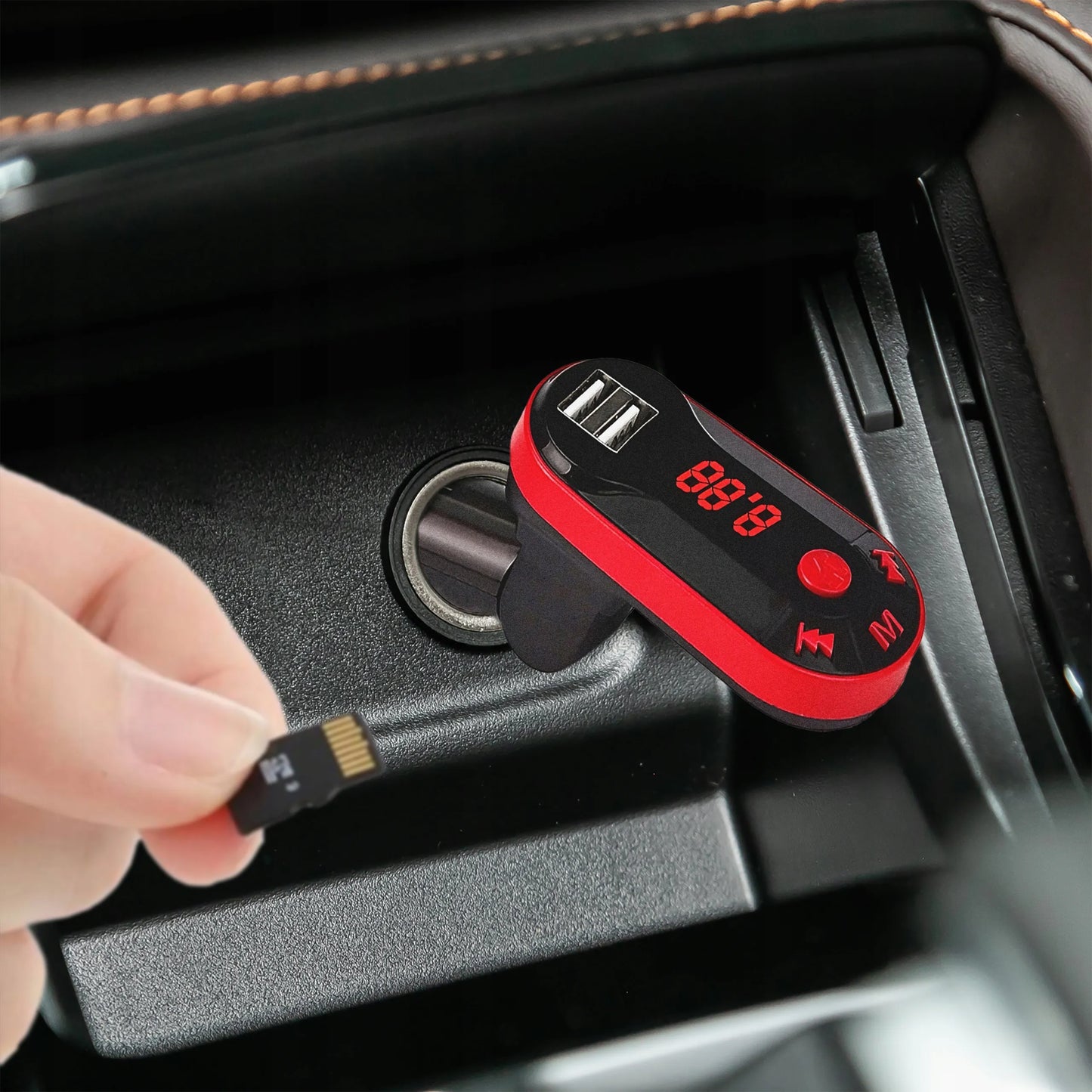 RETOO FM siųstuvas Bluetooth MP3 įkroviklis 2xUSB SD LCD laisvų rankų įranga + pultelis