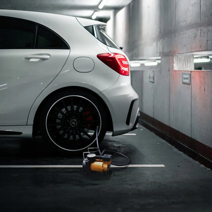 RETOO M050 automobilinis kompresorius 12 V, 150 PSI, su 3 antgaliais