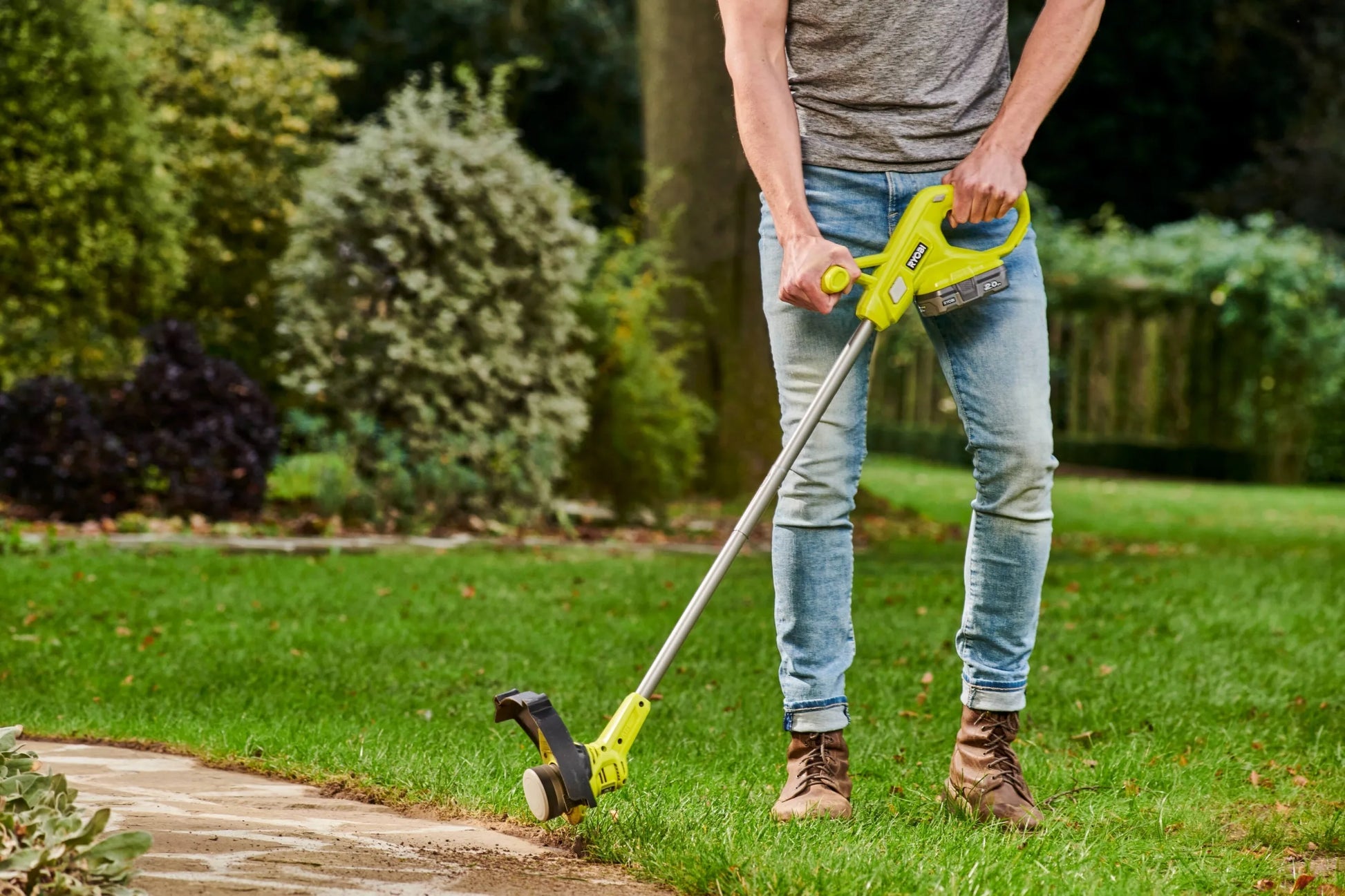 Ryobi akumuliatorinė žoliapjovė 18V, 23 cm, RY18LT23A