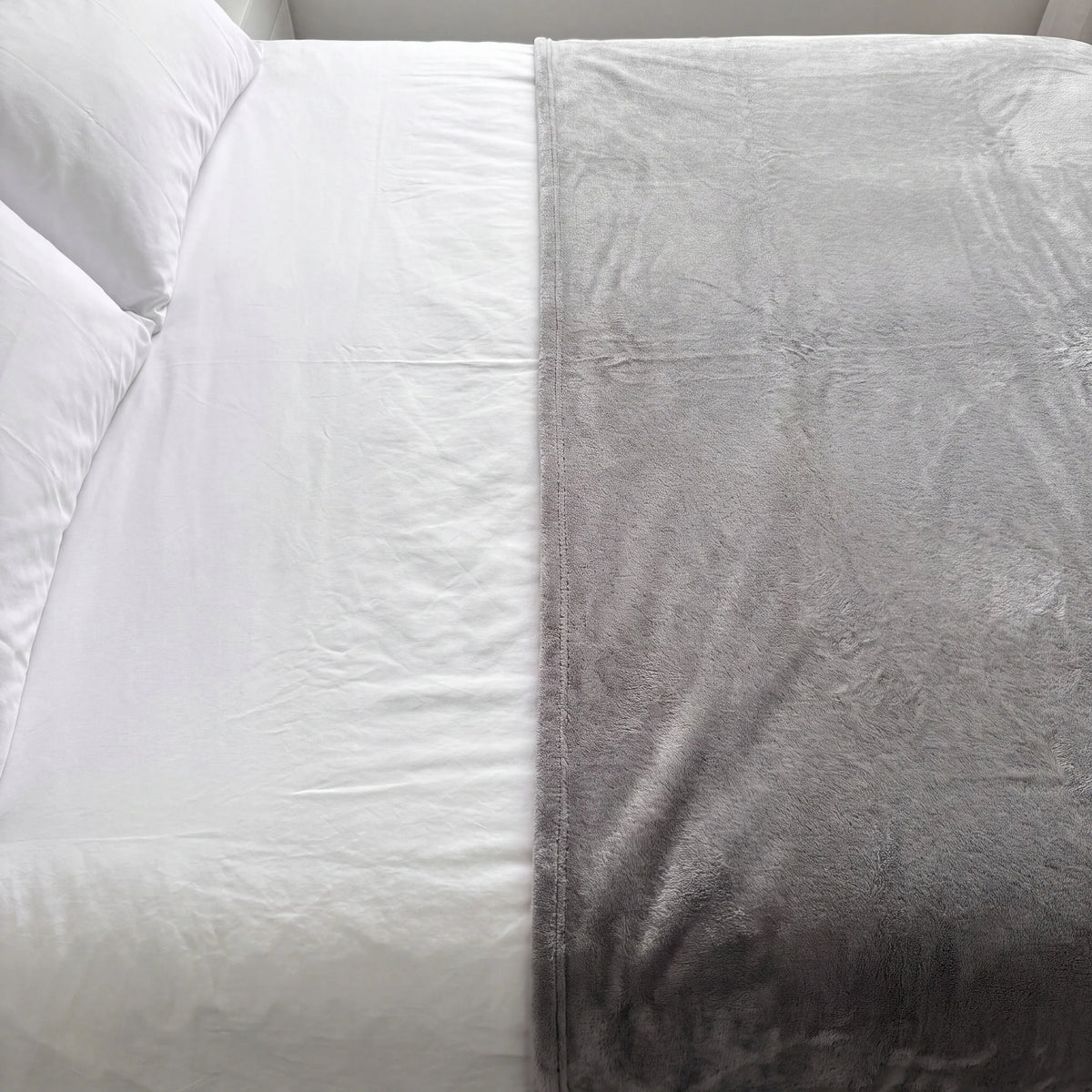Storas dvipusis pledas ir lovatiesė 150 × 200 cm, šviesiai pilkas