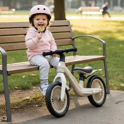 Sun Baby SPORT balansinis dviratis vaikams, 2,5 kg, itin lengvas, su sparnu ir poroloniniais ratais, smėlio spalvos