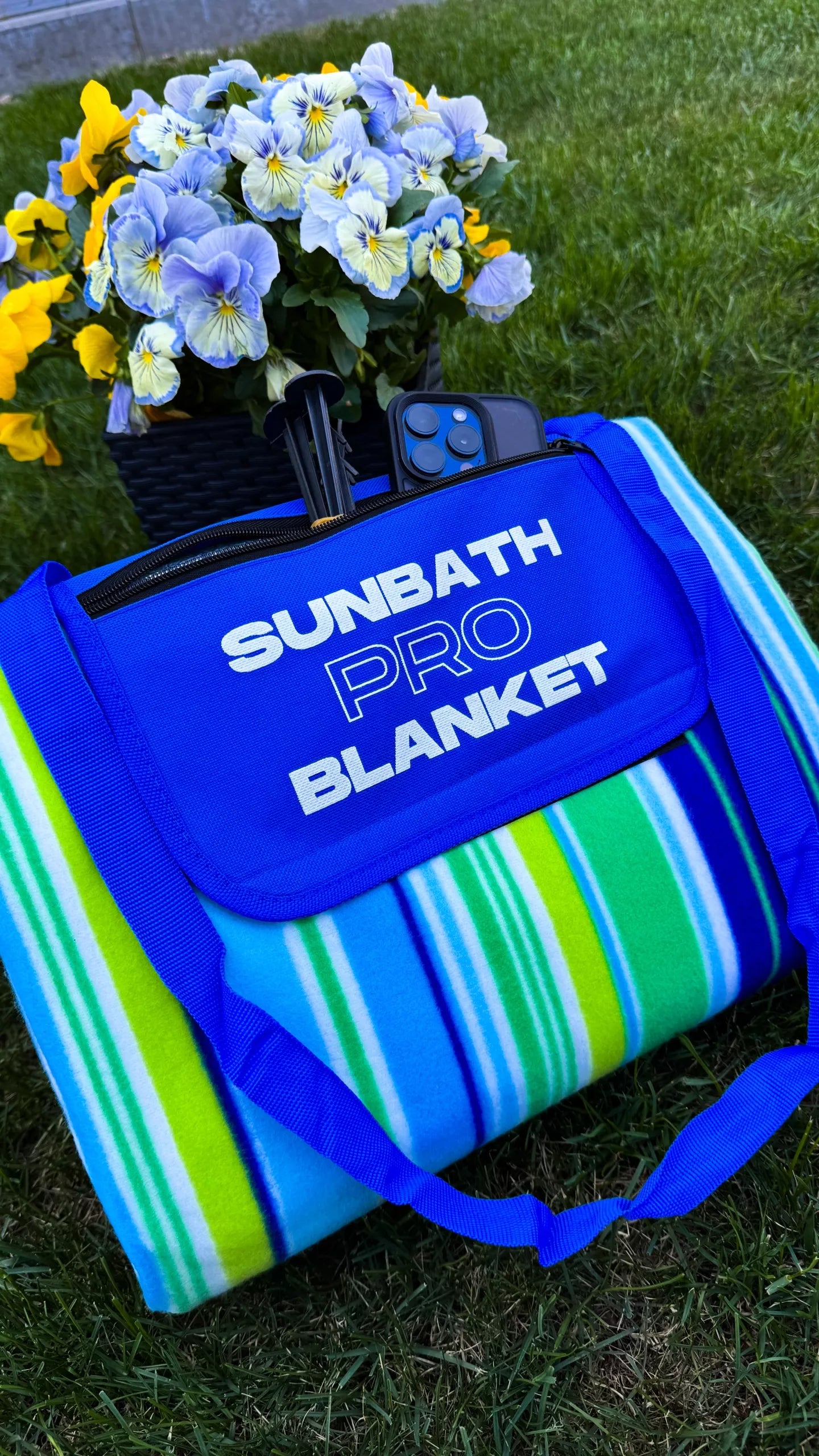 SUN PRO piknikinis paplūdimio paklotas 200x200 cm su rankena, diržu ir kuoliukais