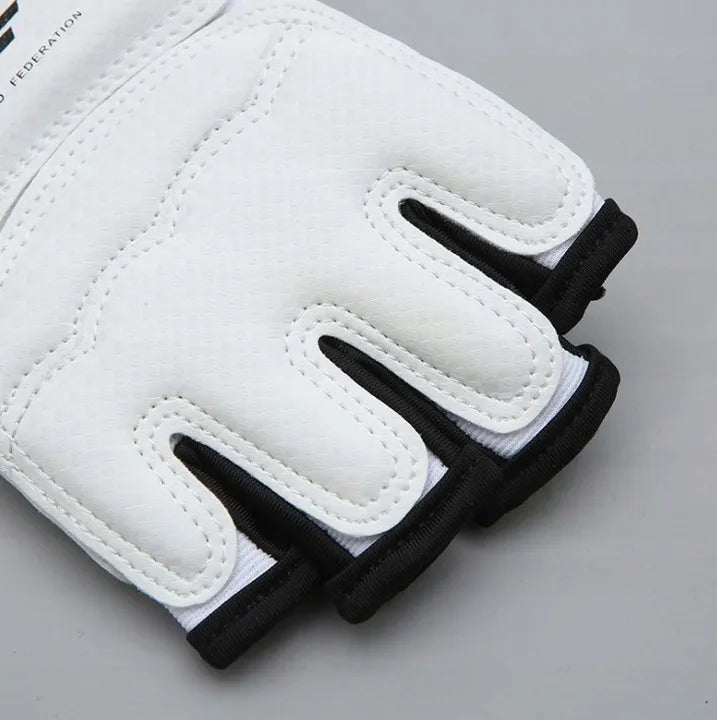 Taekwondo pirštinės MMA boksui karate S