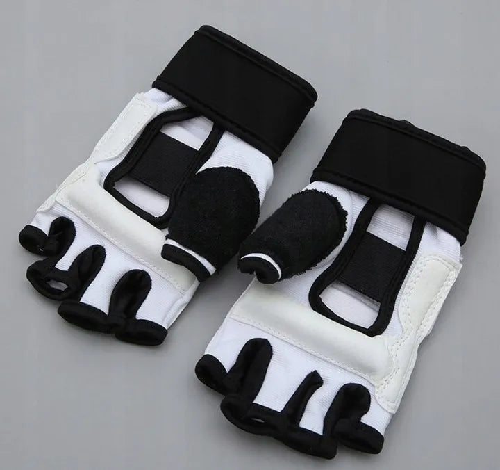 Taekwondo pirštinės MMA / S