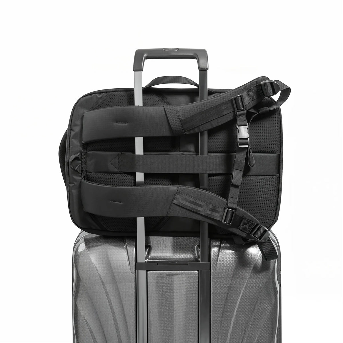 Tech-Protect Defender S70 24 l kelioninė kuprinė lėktuvui, 40 × 30 × 20 cm, juoda