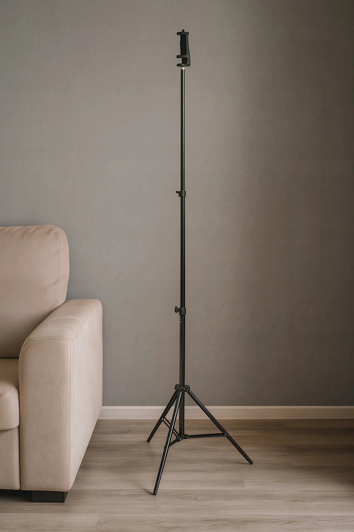 TRIPODAS 230 cm TELEFONUI SU LAIKIKLIU AUKŠTAS FOTOGRAFINIS XXXL