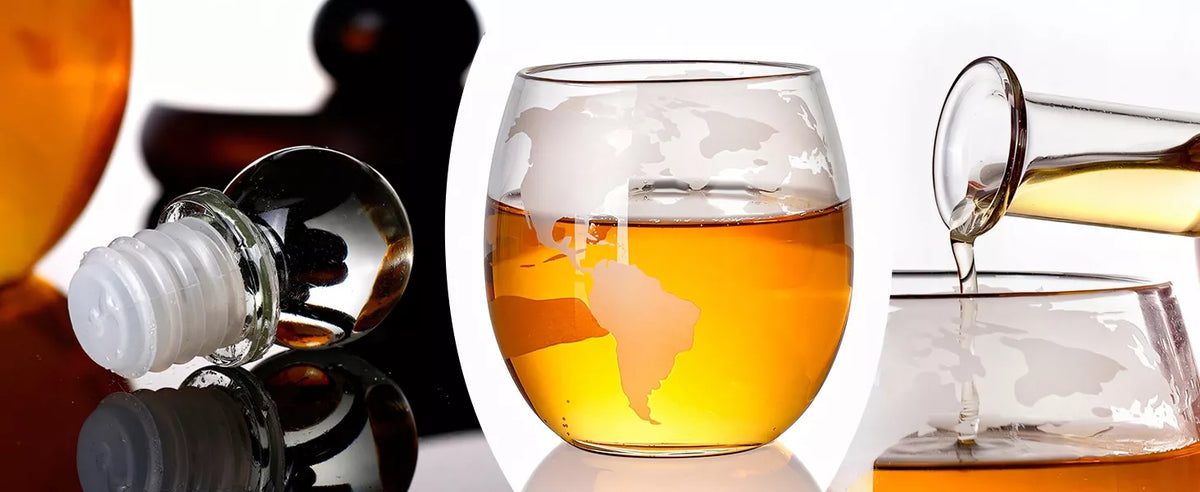 Viskio rinkinys gaublio formos grafinas su 2 stiklinėmis, akmenukais ir žnyplėmis 850 ml dovanų rinkinys