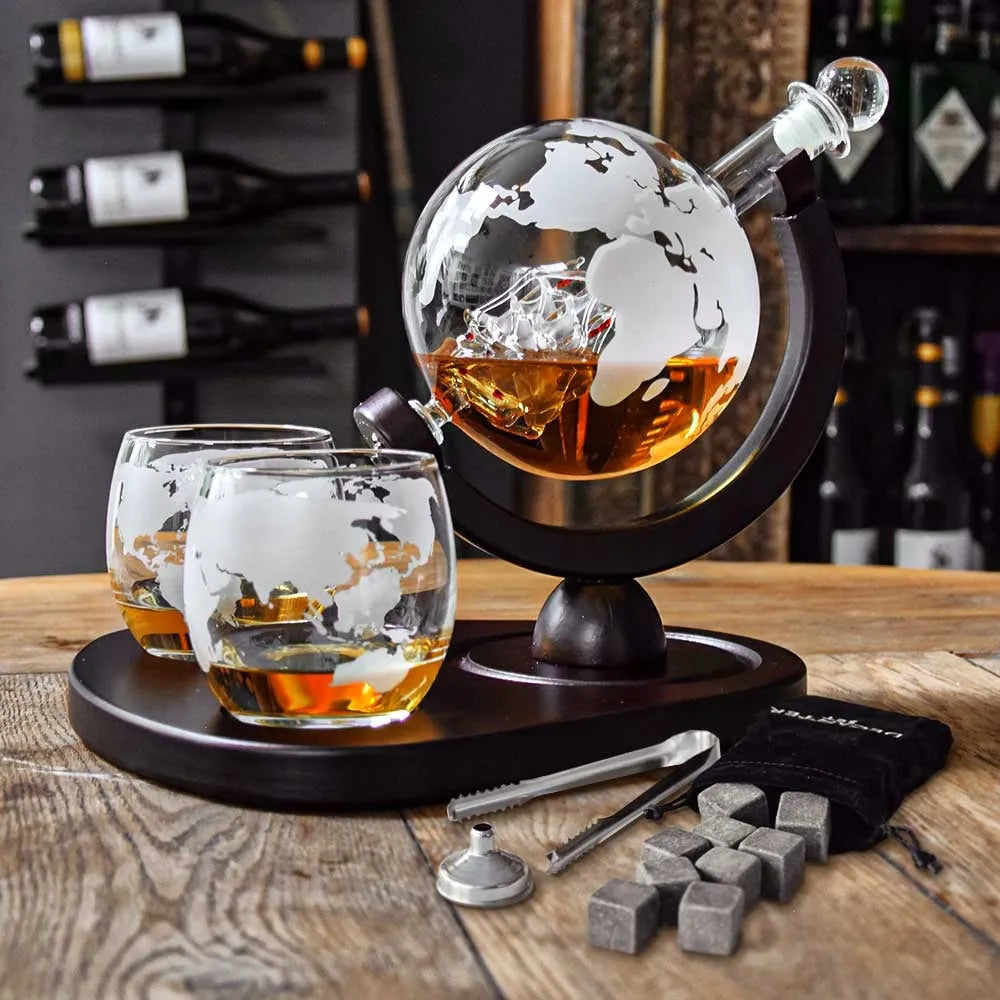 Whisky rinkinys VIP - karafa + akmenukai + stiklinės + žnyplės + padėkliukas