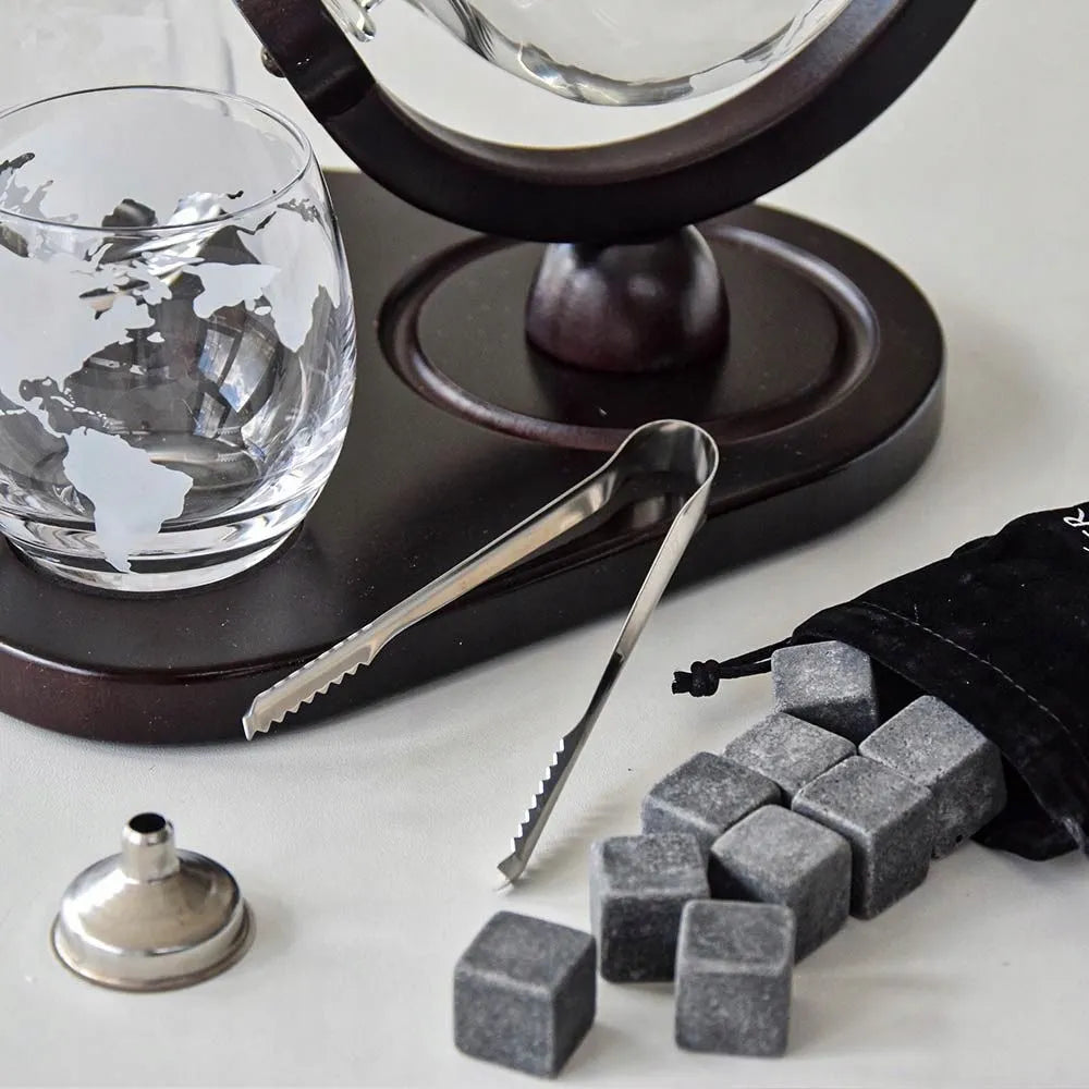 Whisky rinkinys VIP - karafa + akmenukai + stiklinės + žnyplės + padėkliukas