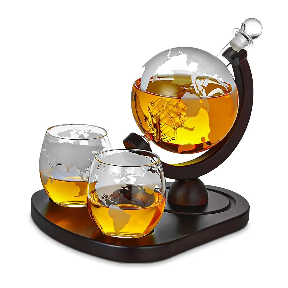 Whisky rinkinys VIP - karafa + akmenukai + stiklinės + žnyplės + padėkliukas